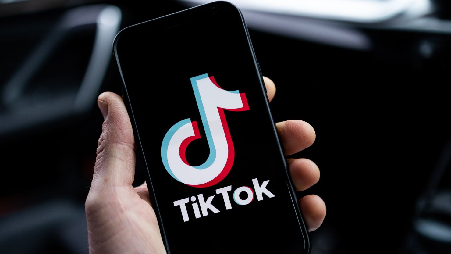 TikTok Expands Partnership with Apple Music Through iOS 18.1 Sharing Feature