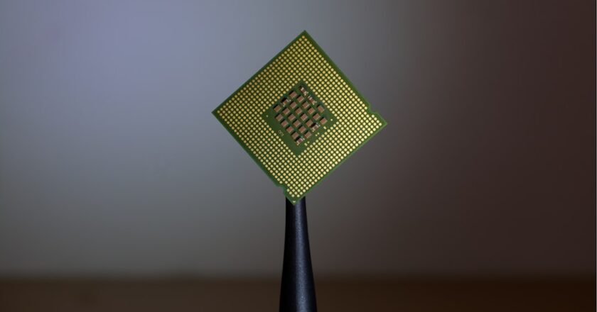 Samsung Unveils zHBM, AI Memory It Says Is 8x Faster. Here Is the Catch
