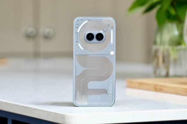 A Comprehensive Review of the Nothing Phone 3a Pro